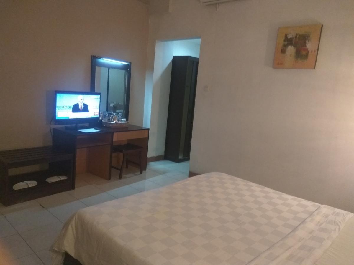 Sragen Graha Hotel מראה חיצוני תמונה
